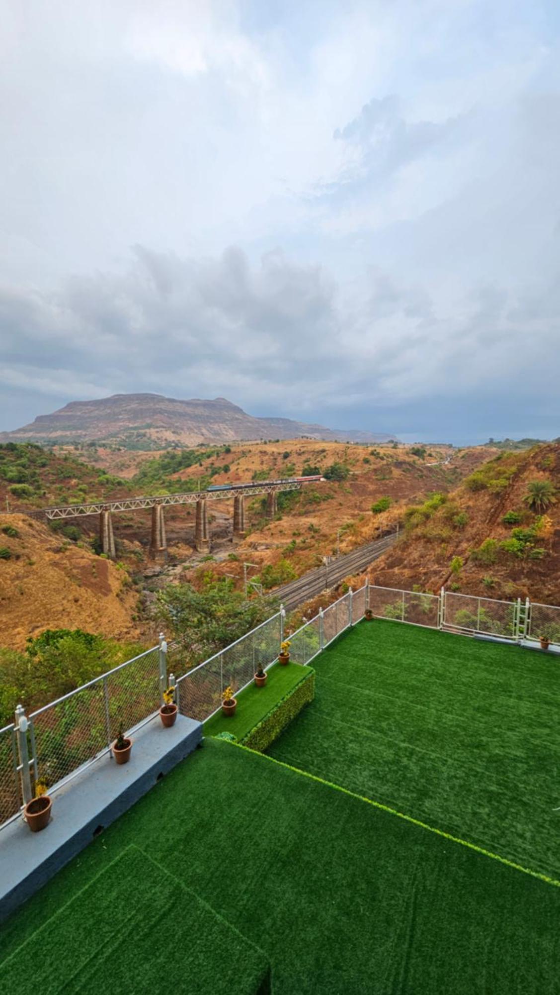 Oxi Valley Resort Igatpuri Exterior photo